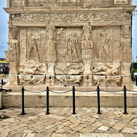 Claire 3* Gallipoli