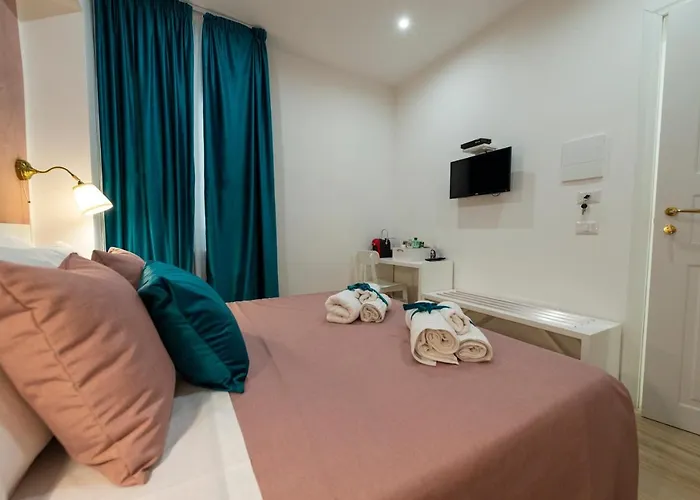 Claire Bed & Breakfast 3*